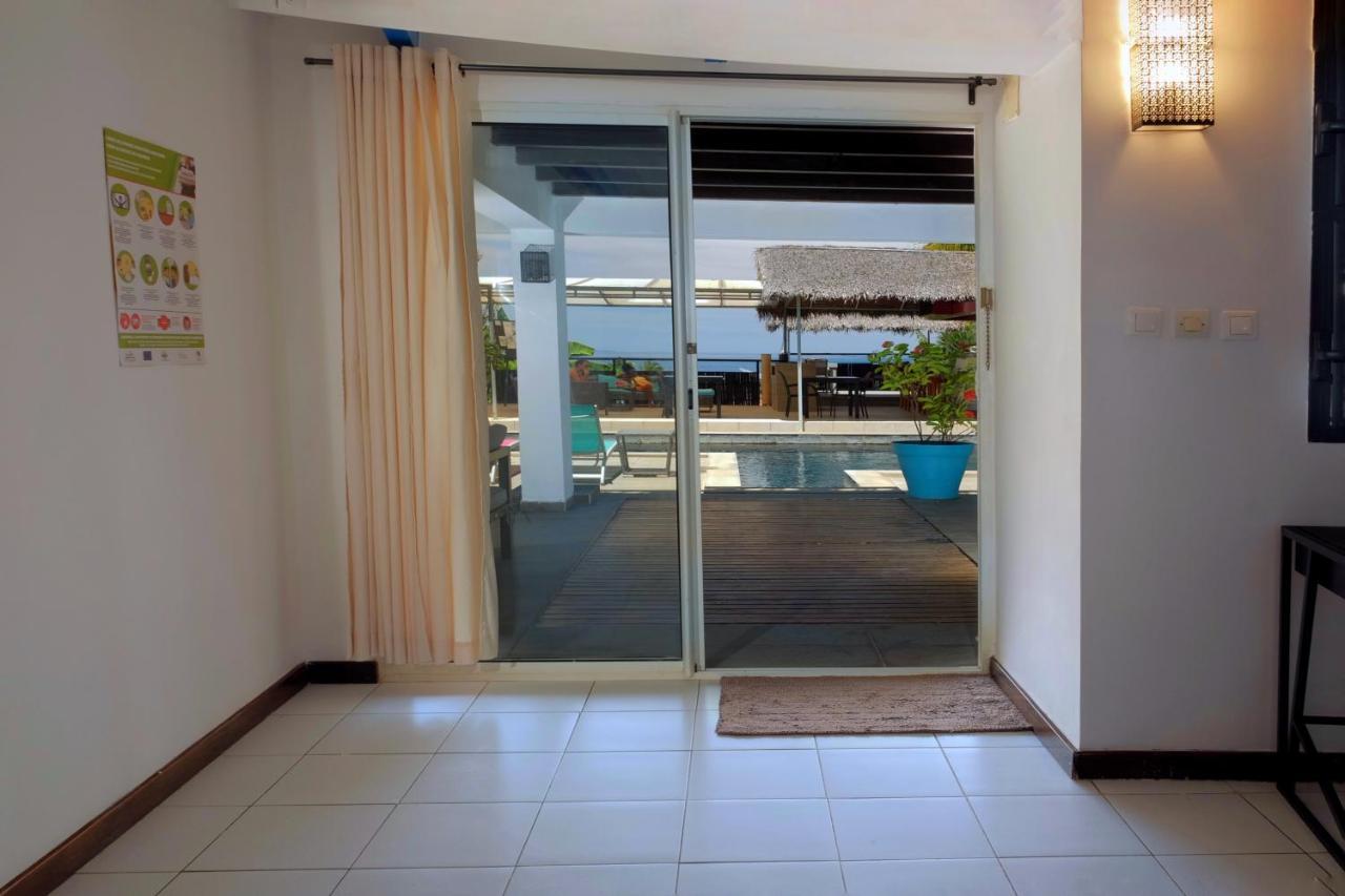 Hotel Villa Les Orchidees Амбатолоака Экстерьер фото
