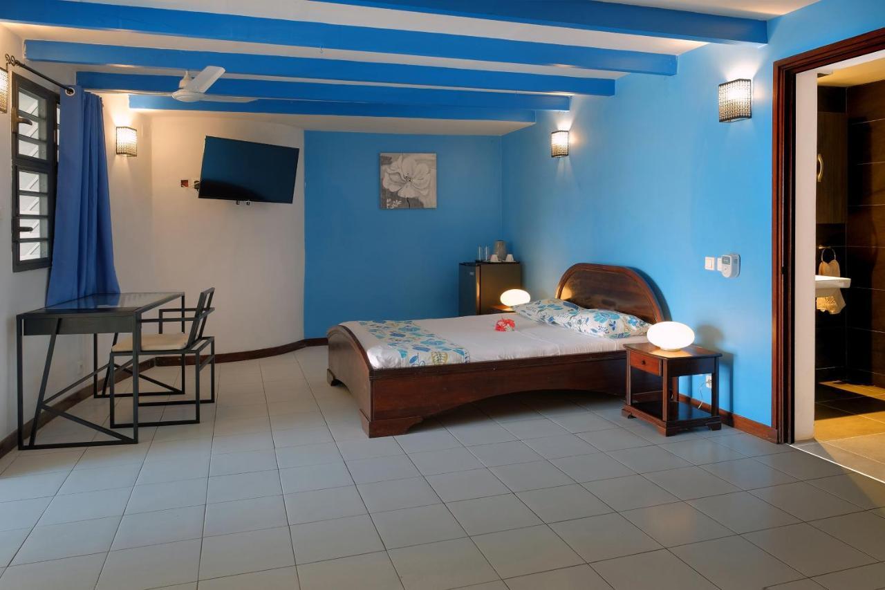 Hotel Villa Les Orchidees Амбатолоака Экстерьер фото