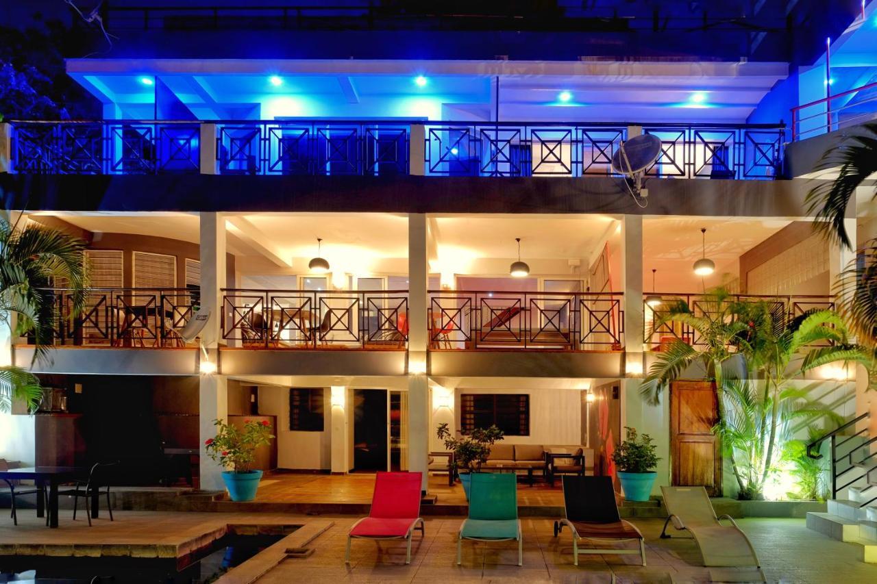 Hotel Villa Les Orchidees Амбатолоака Экстерьер фото