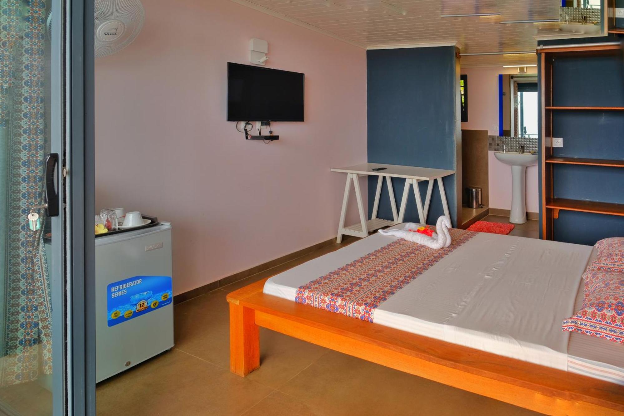 Hotel Villa Les Orchidees Амбатолоака Экстерьер фото