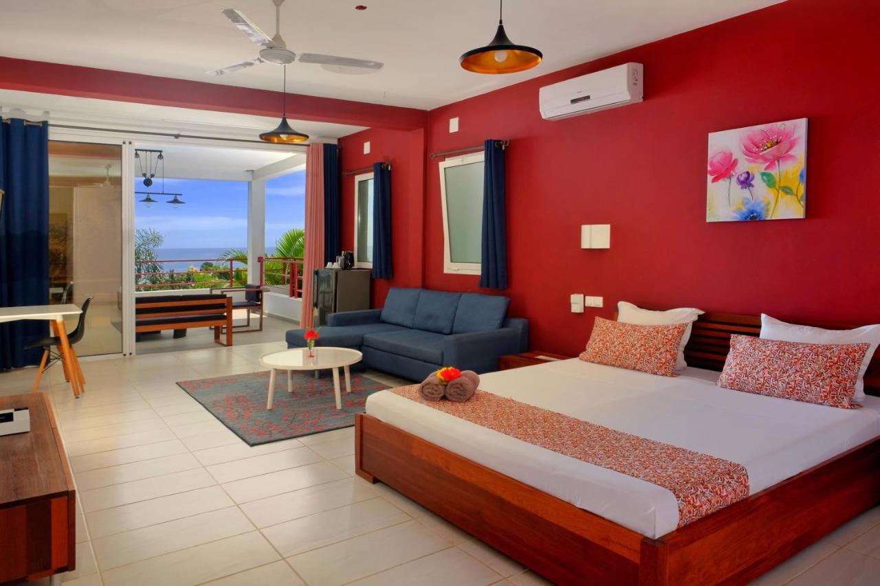 Hotel Villa Les Orchidees Амбатолоака Экстерьер фото